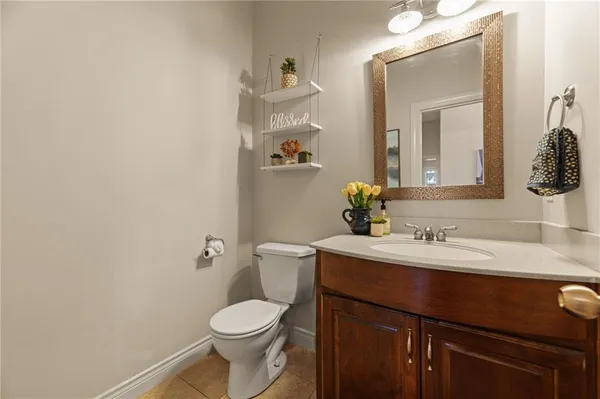 $999,000 | 2421 Northeast Lake Breeze Drive, Lee's Summit, MO 64086