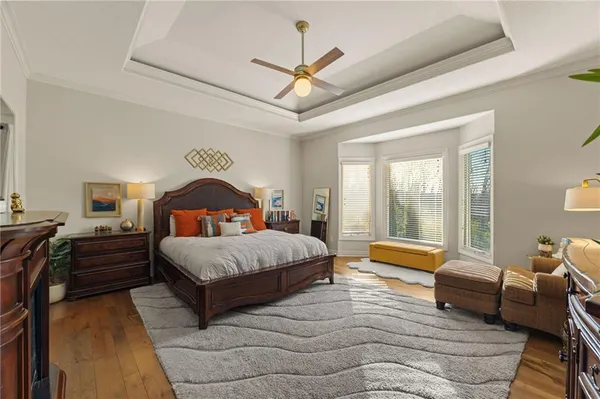 $999,000 | 2421 Northeast Lake Breeze Drive, Lee's Summit, MO 64086