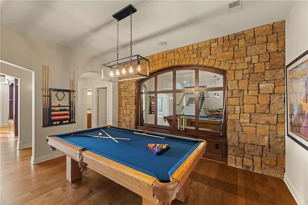 $999,000 | 2421 Northeast Lake Breeze Drive, Lee's Summit, MO 64086