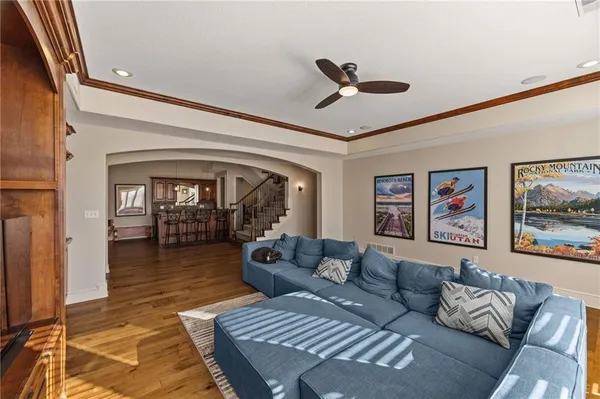 $999,000 | 2421 Northeast Lake Breeze Drive, Lee's Summit, MO 64086