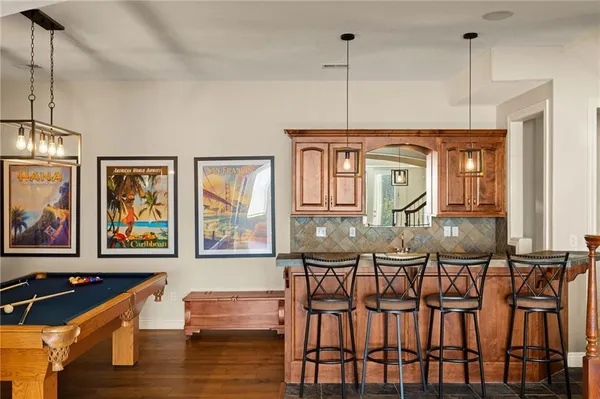 $999,000 | 2421 Northeast Lake Breeze Drive, Lee's Summit, MO 64086