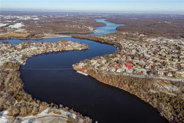 $999,000 | 2421 Northeast Lake Breeze Drive, Lee's Summit, MO 64086