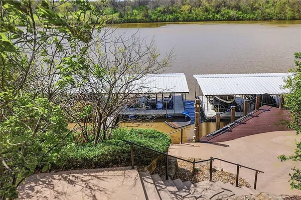 $999,000 | 2421 Northeast Lake Breeze Drive, Lee's Summit, MO 64086