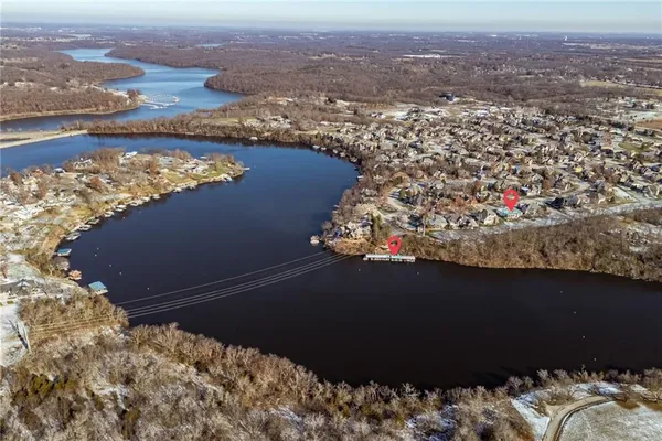 $999,000 | 2421 Northeast Lake Breeze Drive, Lee's Summit, MO 64086