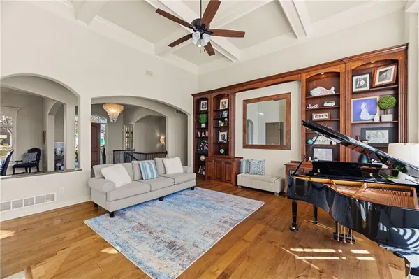 $999,000 | 2421 Northeast Lake Breeze Drive, Lee's Summit, MO 64086