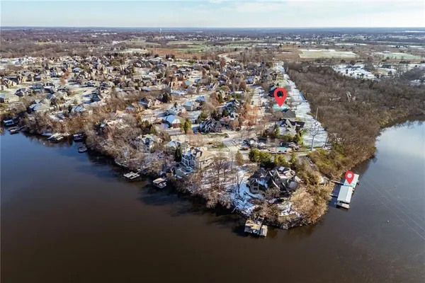 $999,000 | 2421 Northeast Lake Breeze Drive, Lee's Summit, MO 64086