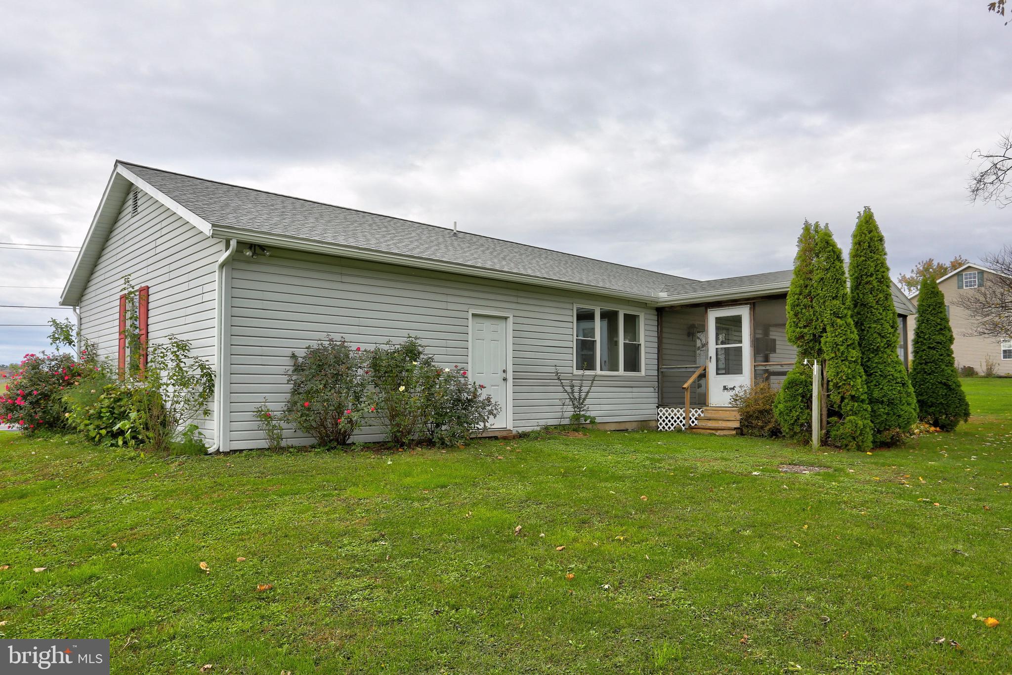 1193 Colebrook Road Mount Joy, PA 17552 - Photo 3 of 28 Back