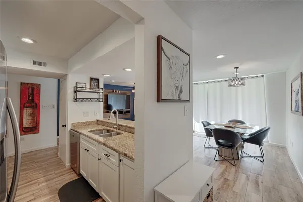 $1,900 | 12500 Melville Drive, Unit 123C, Montgomery, TX 77356