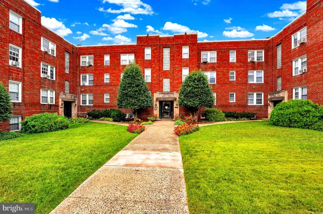 $149,900 | 5200 North Capitol Street Northwest, Unit 204, Washington, DC 20011