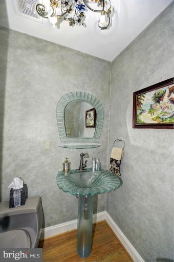 11895 Simpson Road Clarksville, MD 21029 - Photo 14 of 30 Bath