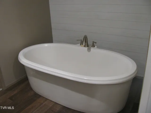 $299,900 | 103 Lilly Painter Road, Chuckey, TN 37641