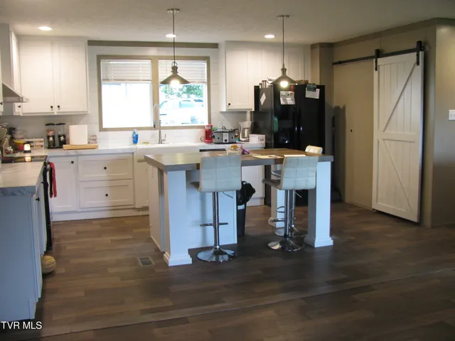 $299,900 | 103 Lilly Painter Road, Chuckey, TN 37641