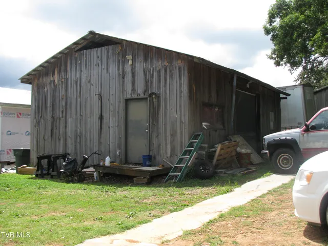 $299,900 | 103 Lilly Painter Road, Chuckey, TN 37641