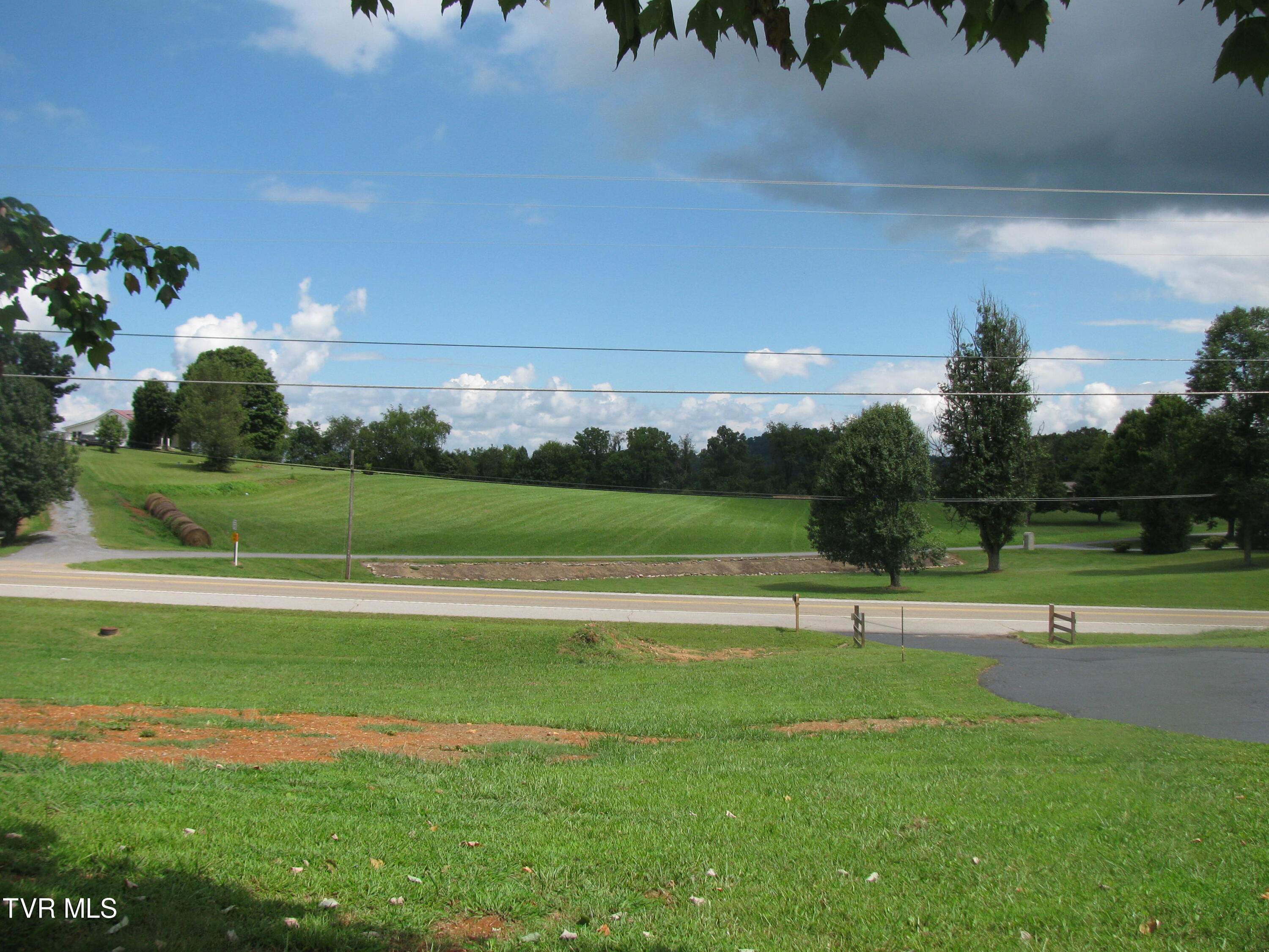 103 Lilly Painter Road Chuckey, TN 37641 - Photo 6 of 16 IMG_4812