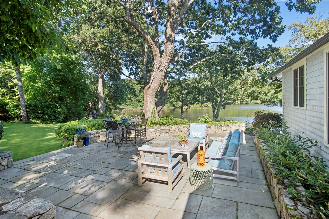 970 Gilbert Stuart Road North Kingstown, RI 02874 - Photo 3 of 39 Gallery Image 3