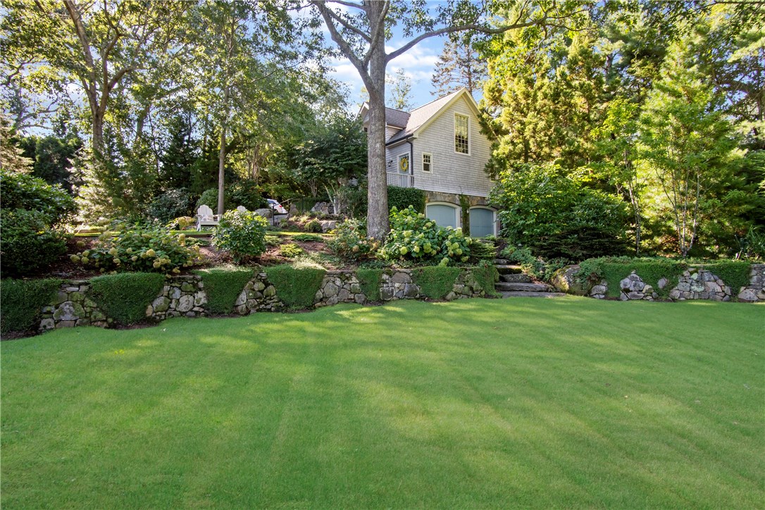 970 Gilbert Stuart Road North Kingstown, RI 02874 - Photo 5 of 39 Gallery Image 5