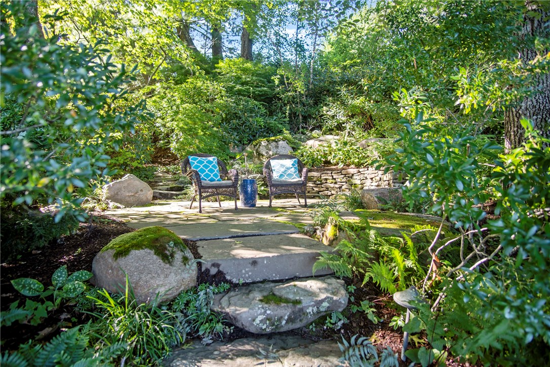 970 Gilbert Stuart Road North Kingstown, RI 02874 - Photo 6 of 39 Gallery Image 6