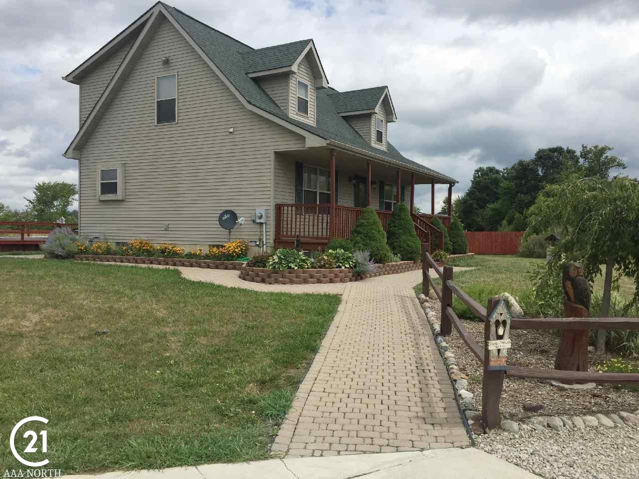 15724 Donald Road Capac, MI 48014 - Photo 4 of 48