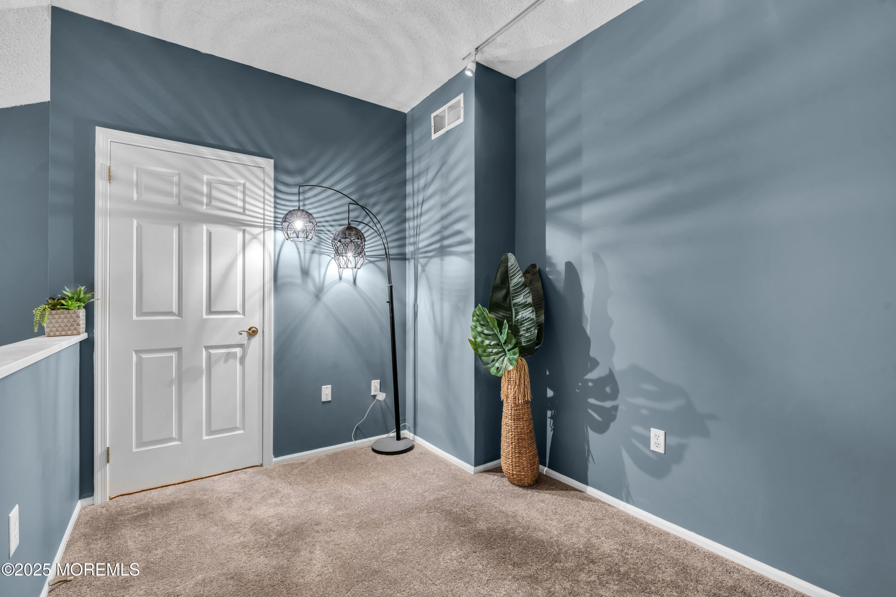 11 Madison Court Tinton Falls, NJ 07712 - Photo 19 of 24