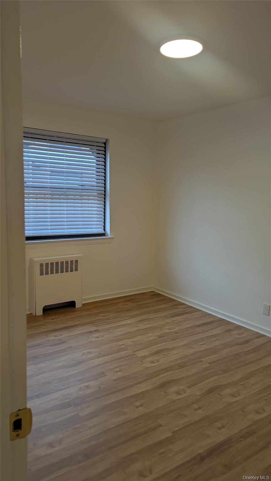4 West Mill Drive, Unit 2F Great Neck, NY 11021 - Photo 4 of 10