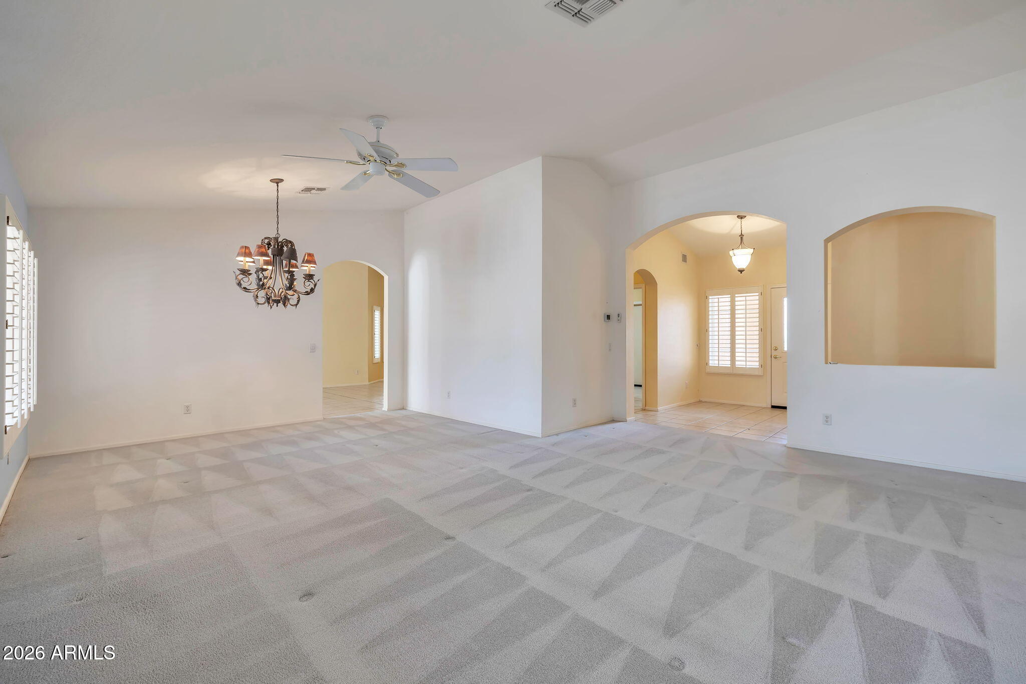 15324 Piccadilly Road Goodyear, AZ 85395 - Photo 5 of 30