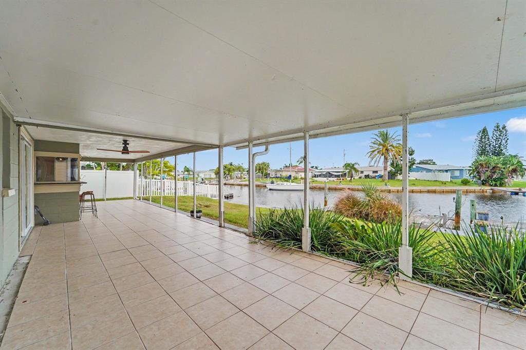 4865 Shell Stream Boulevard New Port Richey, FL 34652 - Photo 20 of 25 Gallery Image 20