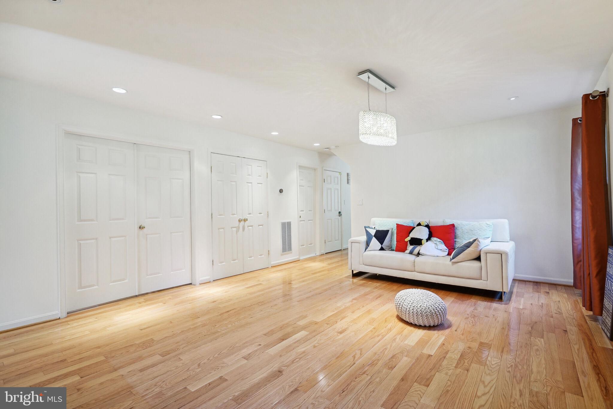 2068 Kirby Road McLean, VA 22101 - Photo 16 of 79 Gallery Image 16