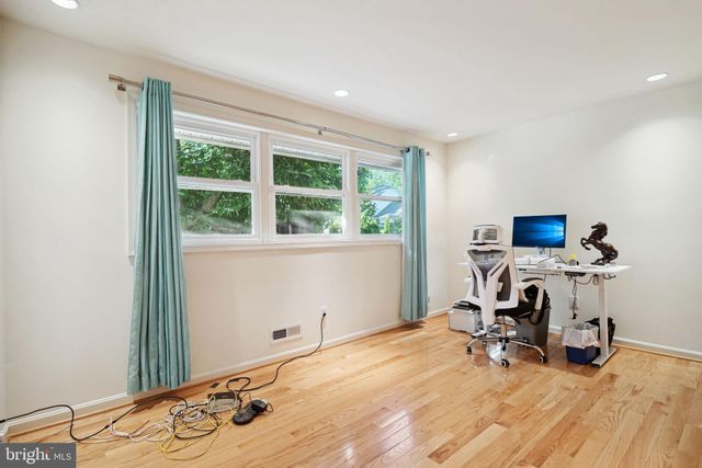 $1,700,000 | 2068 Kirby Road, McLean, VA 22101