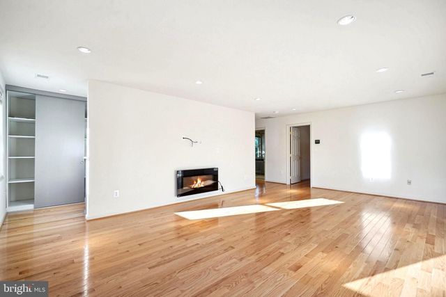 $1,700,000 | 2068 Kirby Road, McLean, VA 22101