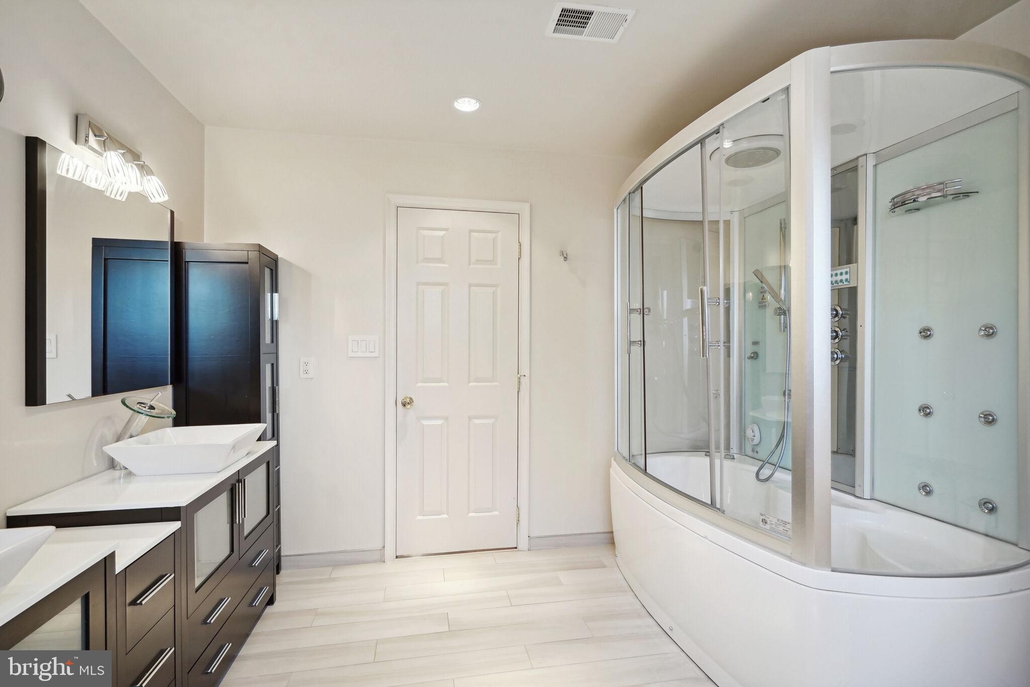 2068 Kirby Road McLean, VA 22101 - Photo 30 of 79 Gallery Image 30
