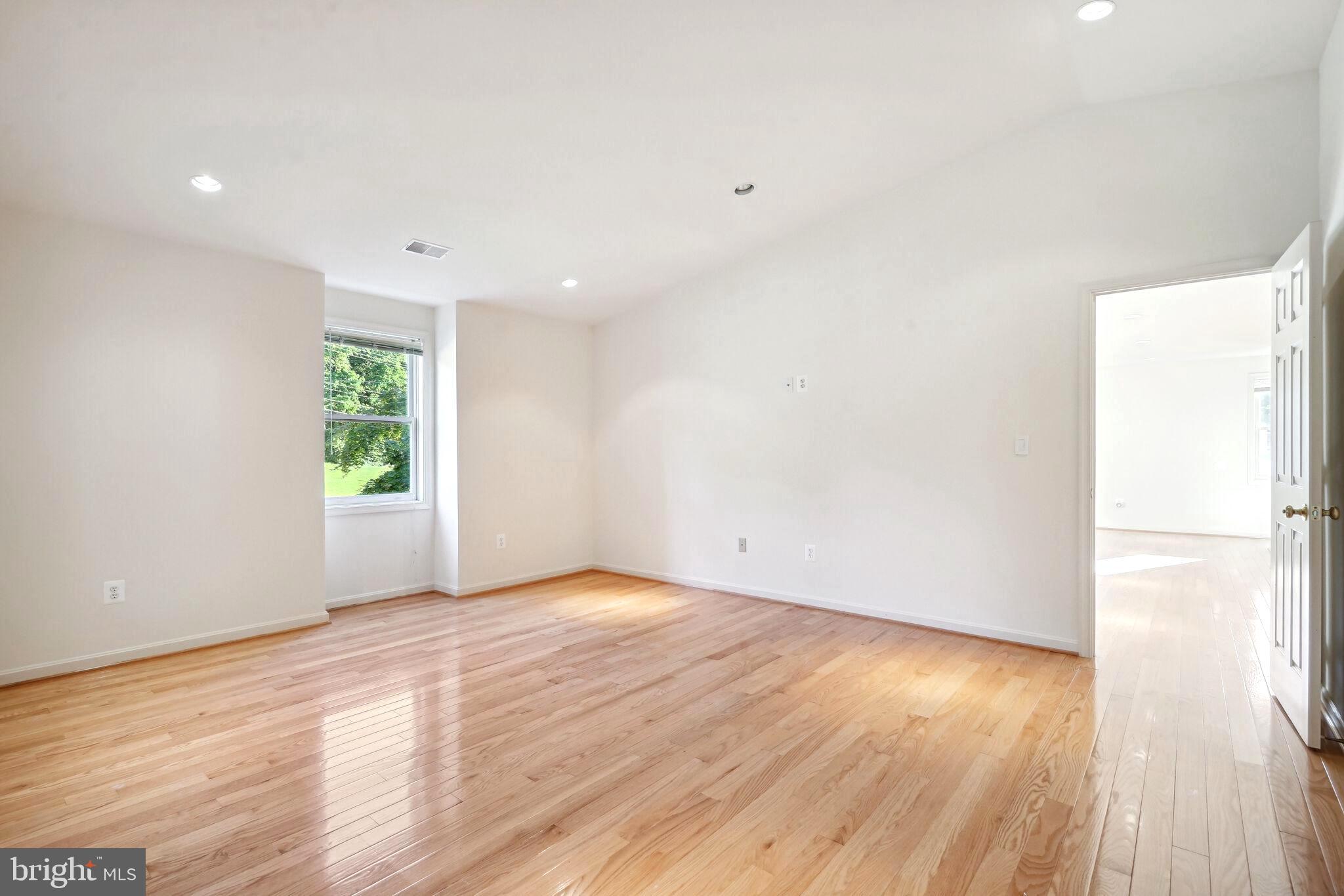 2068 Kirby Road McLean, VA 22101 - Photo 36 of 79 Gallery Image 36