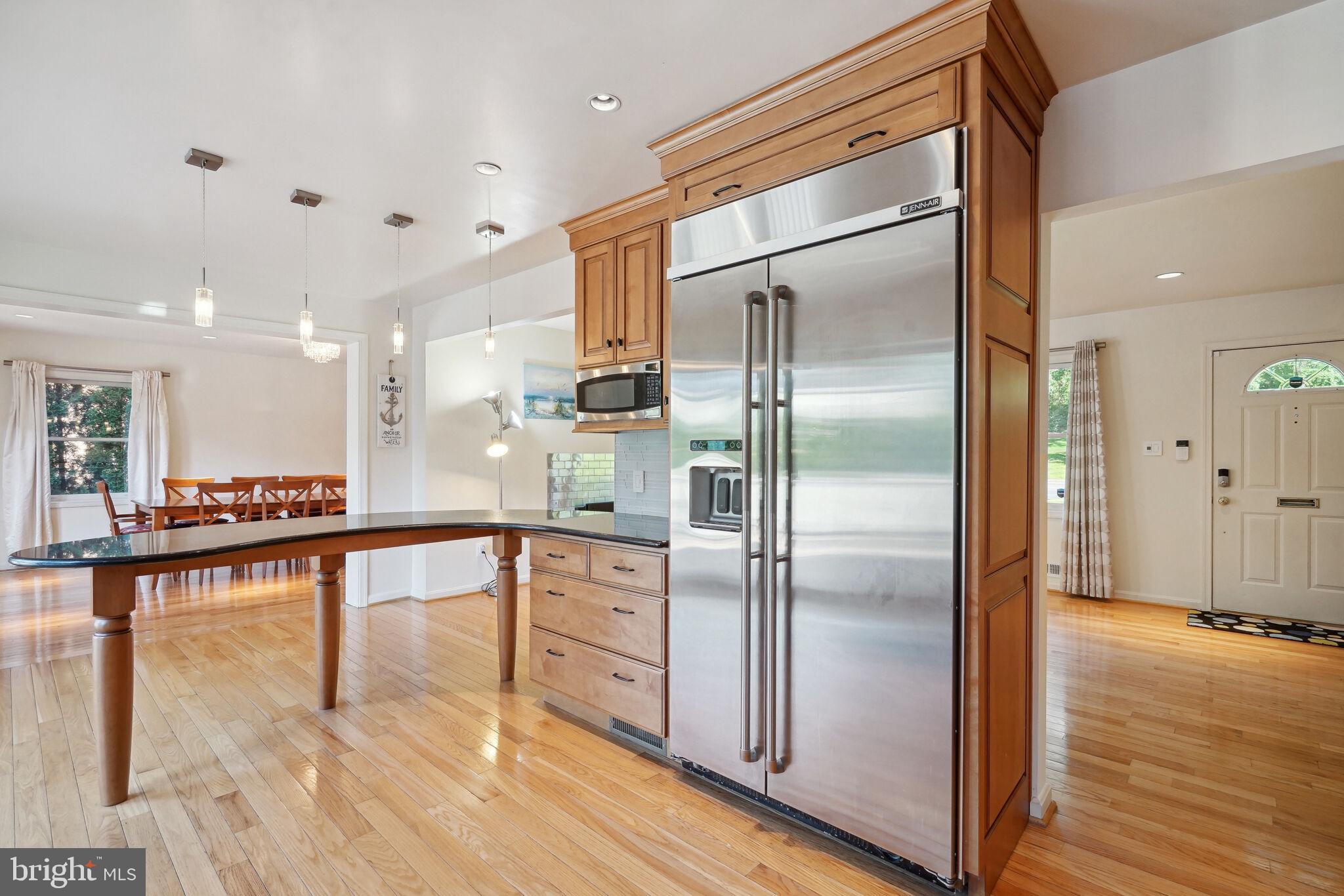 2068 Kirby Road McLean, VA 22101 - Photo 5 of 79 Gallery Image 5