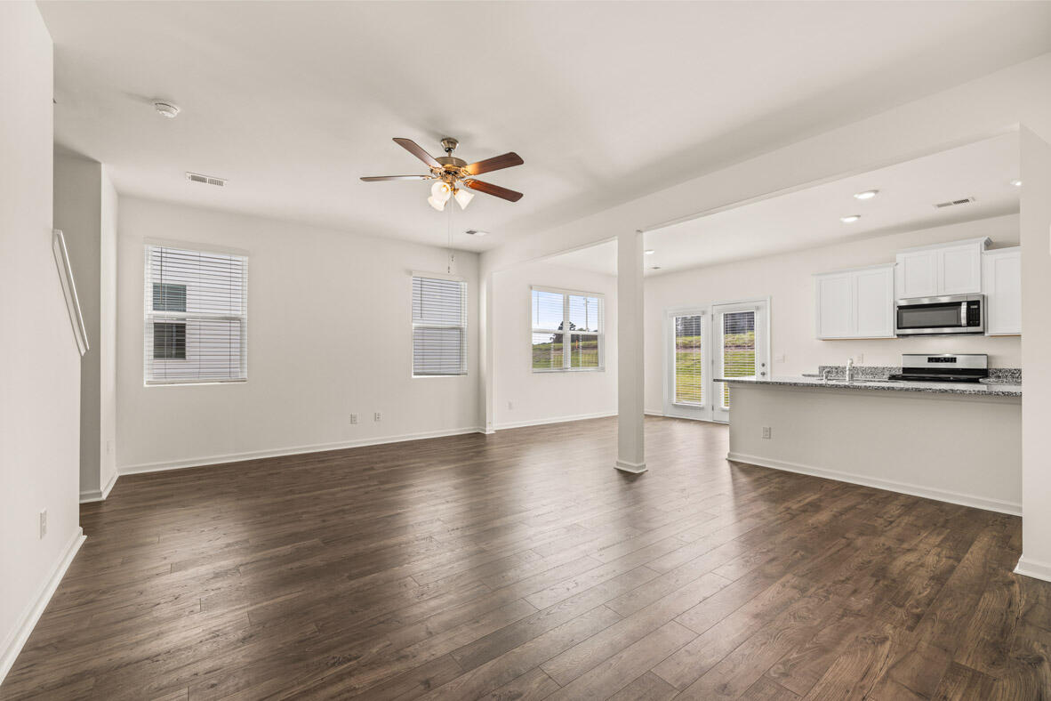 950 Ragorn Road Grovetown, GA 30813 - Photo 21 of 66 Spacious living room