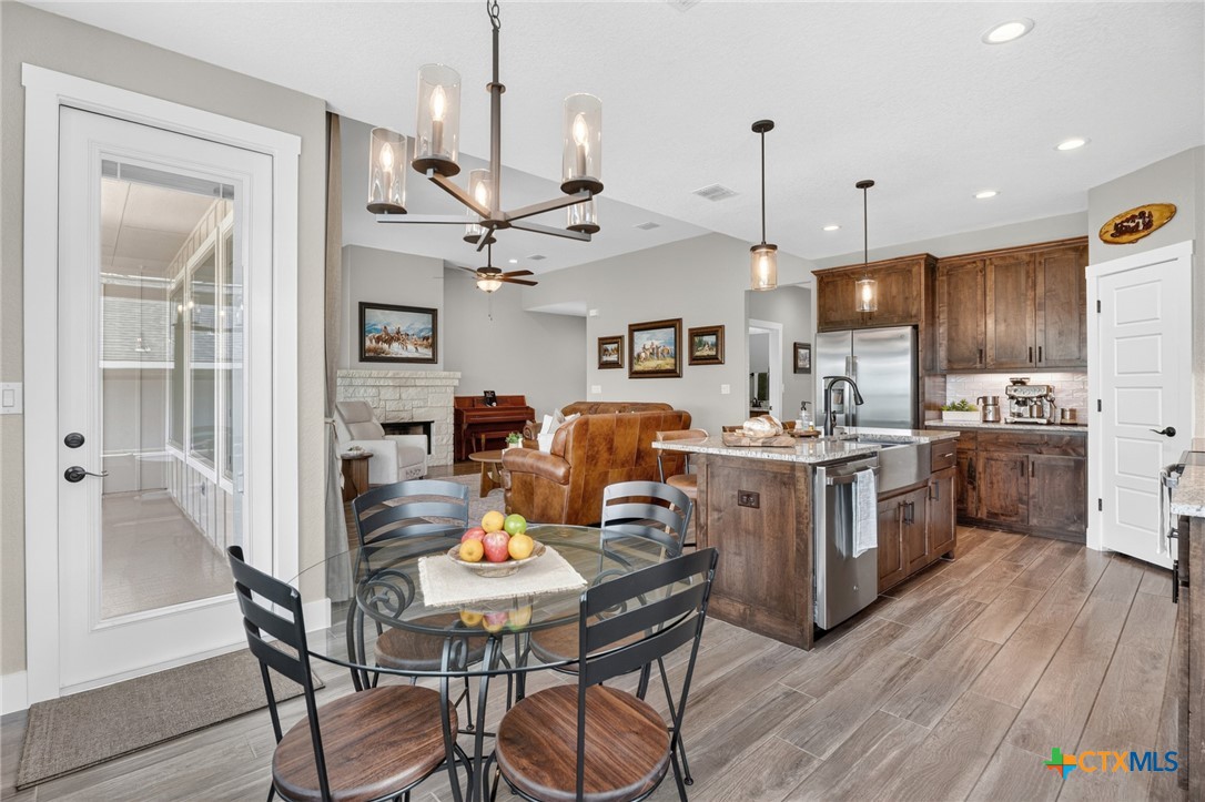 876 Primrose Path Spring Branch, TX 78070 - Photo 12 of 27