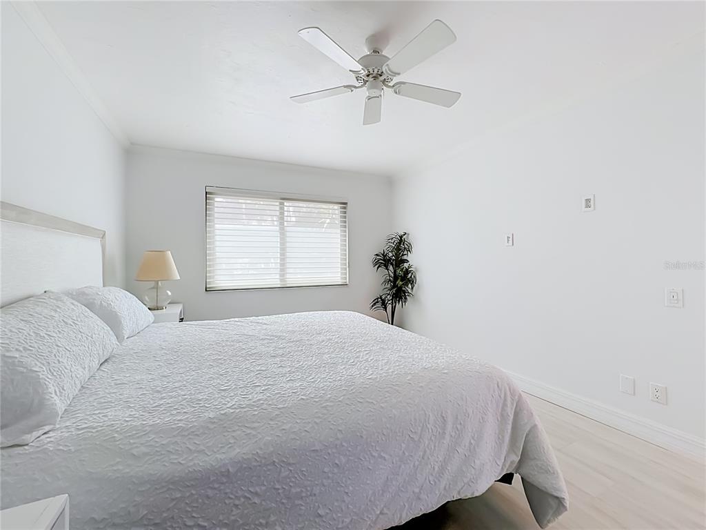 1715 Pelican Cove Road, Unit GL339 Sarasota, FL 34231 - Photo 27 of 56 Gallery Image 27