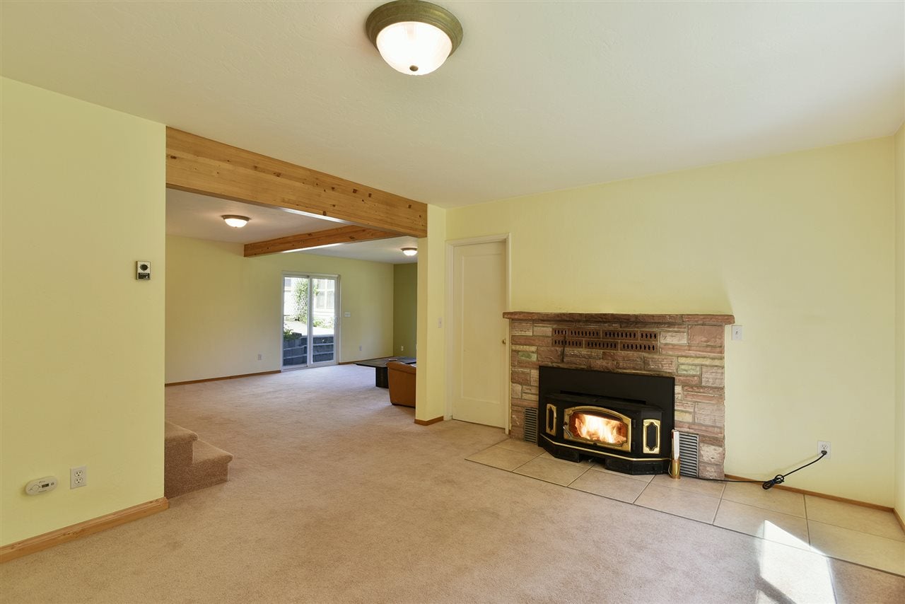 635 Wisner Road Mount Shasta, CA 96067 - Photo 11 of 26 Gallery Image 11