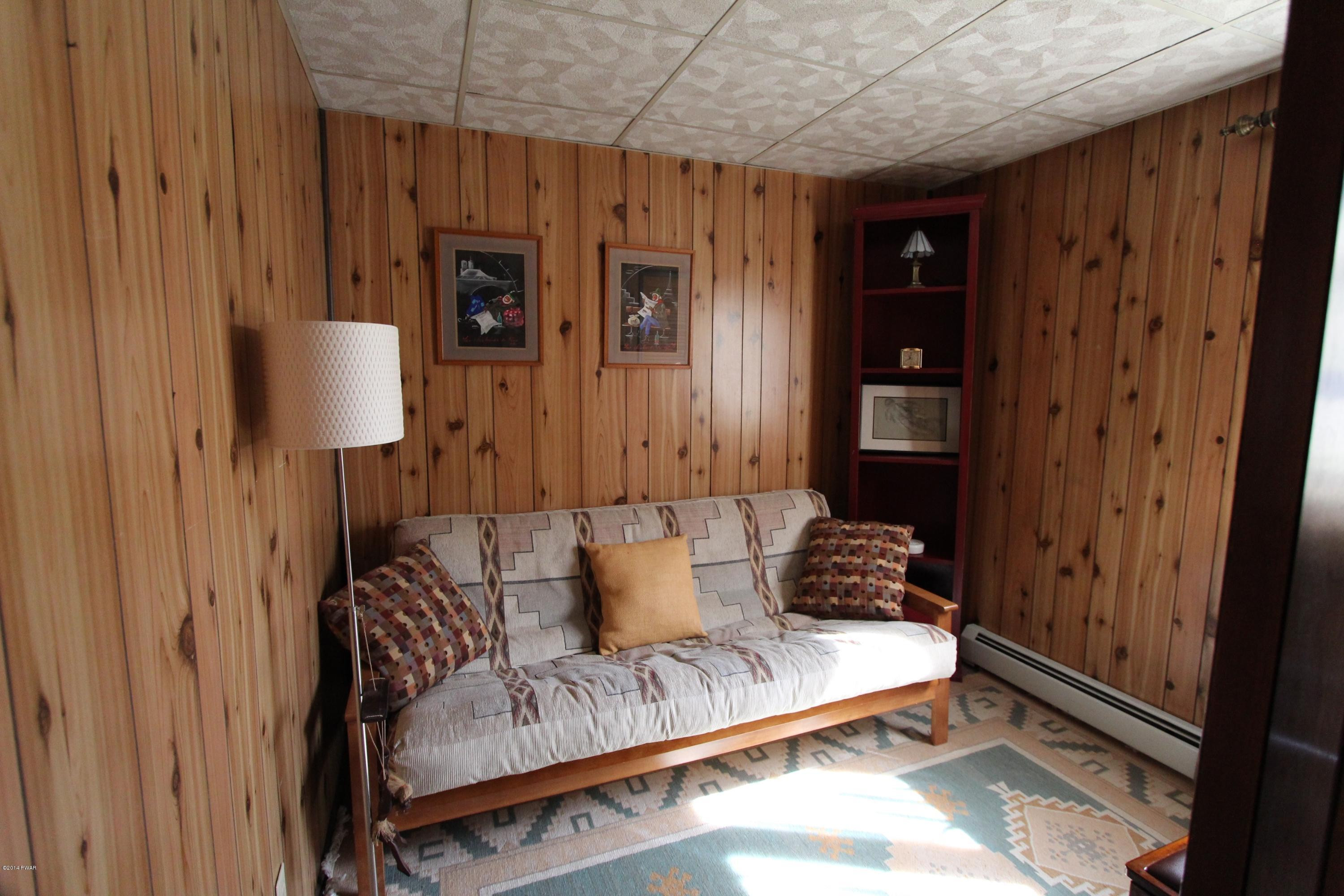 127 Lake Shore Road Shohola, PA 18458 - Photo 7 of 42 Gallery Image 7