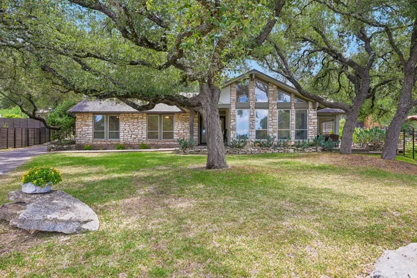 $750,000 | 13101 Travis View Loop, Austin, TX 78732