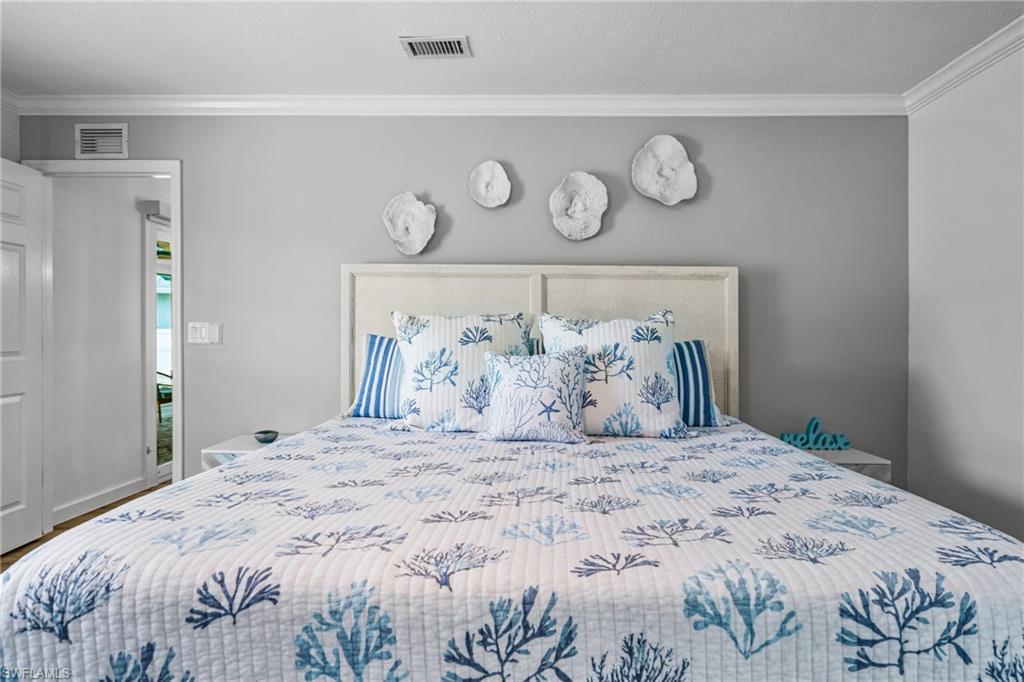1513 Bermuda Road Marco Island, FL 34145 - Photo 24 of 49