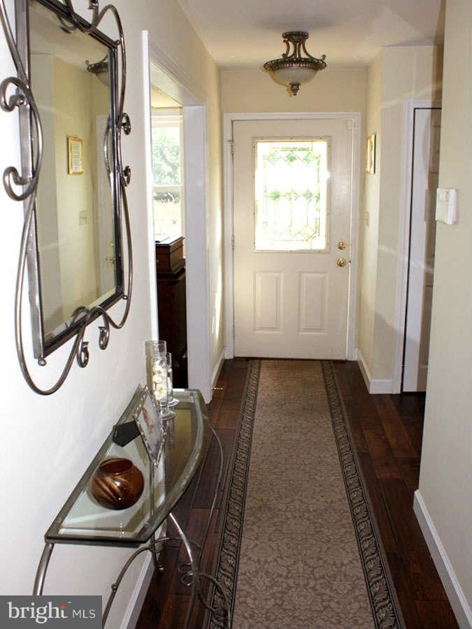 1201 Cedar Lane Edgewater, MD 21037 - Photo 11 of 30 Welcoming Foyer