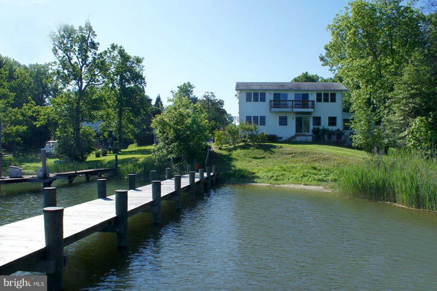 1201 Cedar Lane Edgewater, MD 21037 - Photo 3 of 30 Pier Accommodating Multiple Boats