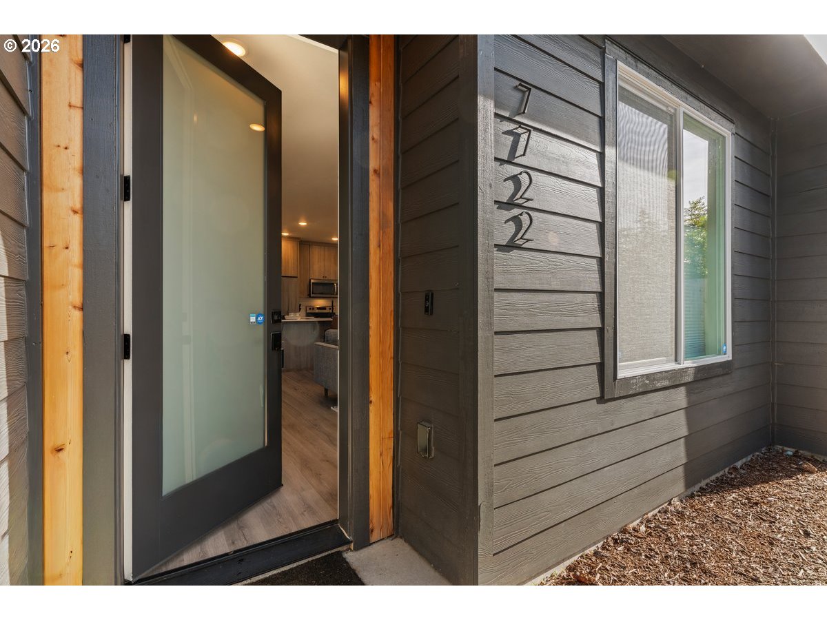 7722 Southeast Tolman Street, Unit 3 Portland, OR 97206 - Photo 2 of 29