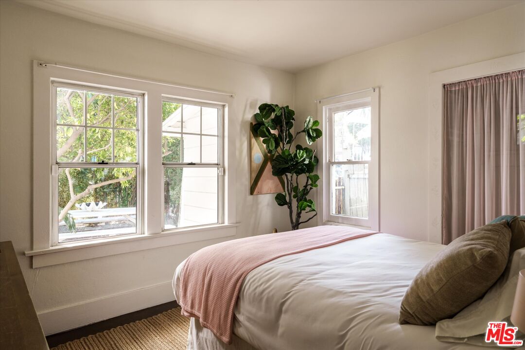 1741 Kent Street Los Angeles, CA 90026 - Photo 17 of 62