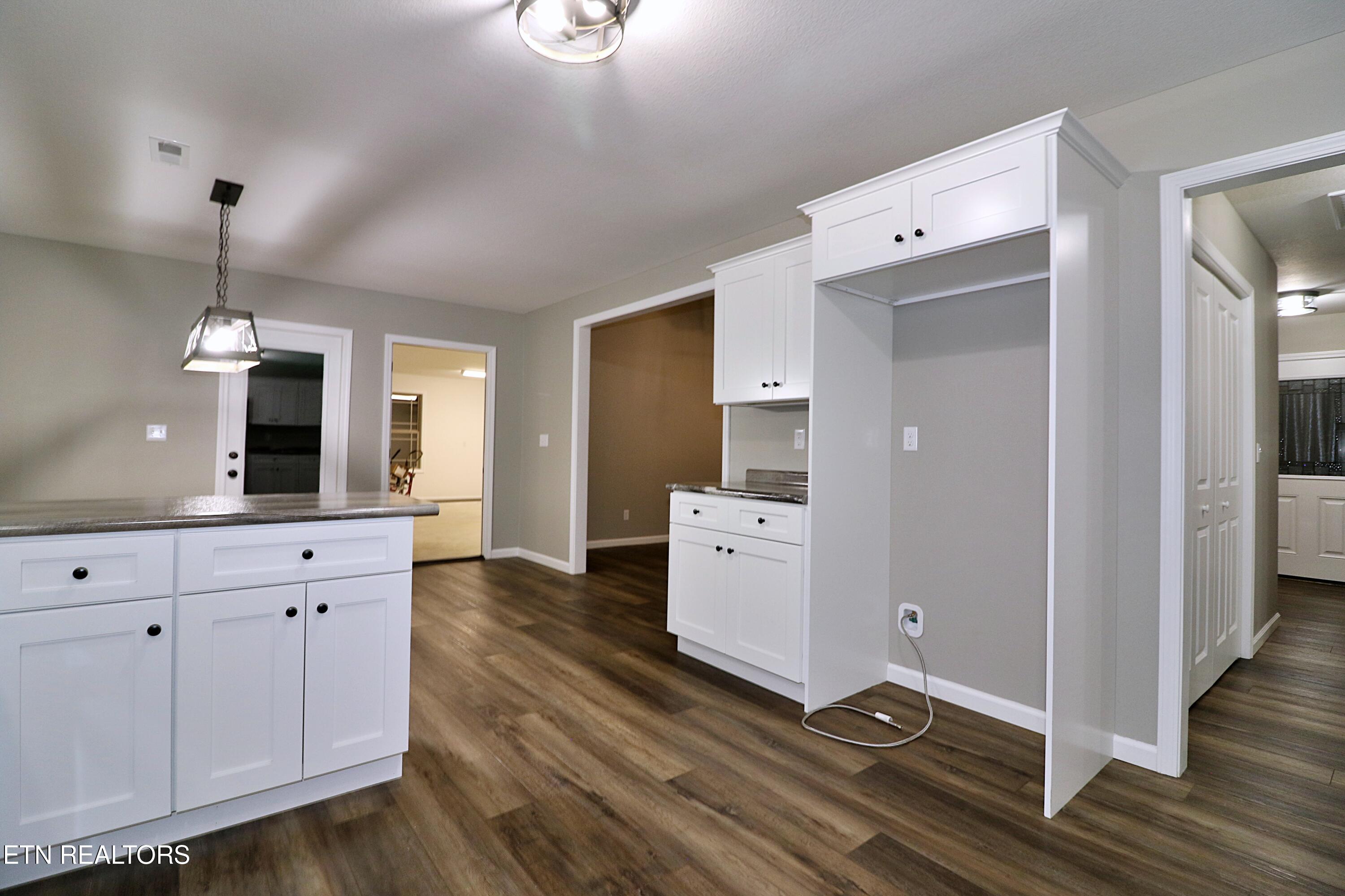 686 Taylon Lane Oneida, TN 37841 - Photo 13 of 29 094A8169