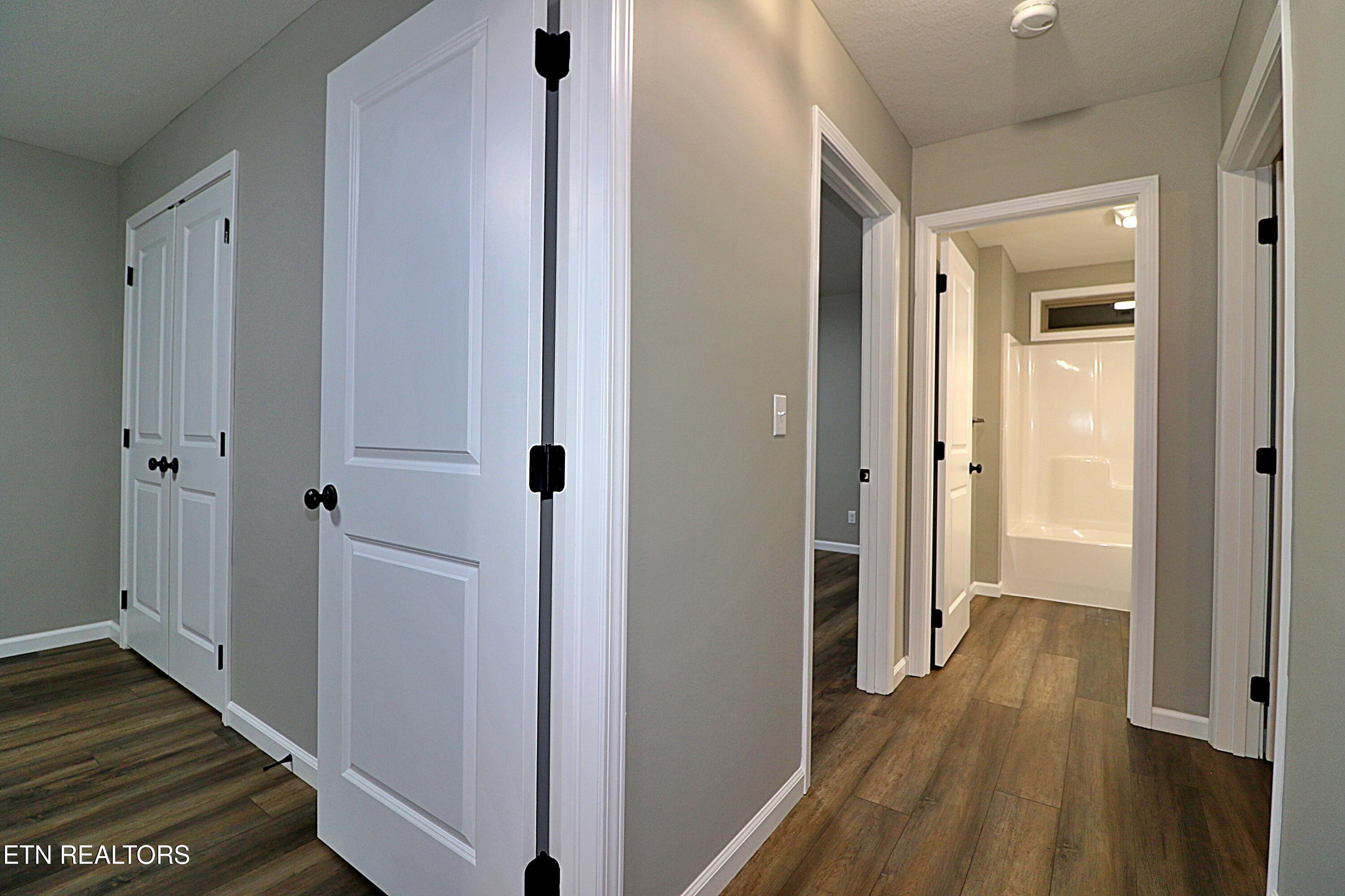 686 Taylon Lane Oneida, TN 37841 - Photo 15 of 29 094A8173