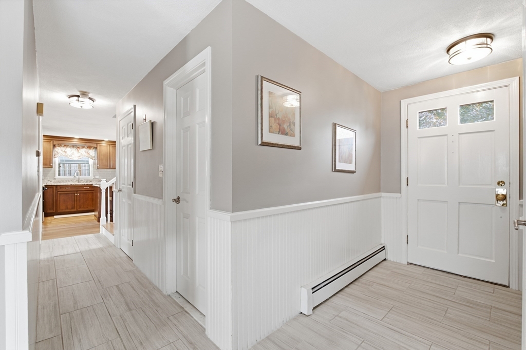 74 Maplewood Road Lynn, MA 01904 - Photo 4 of 33 Gallery Image 4