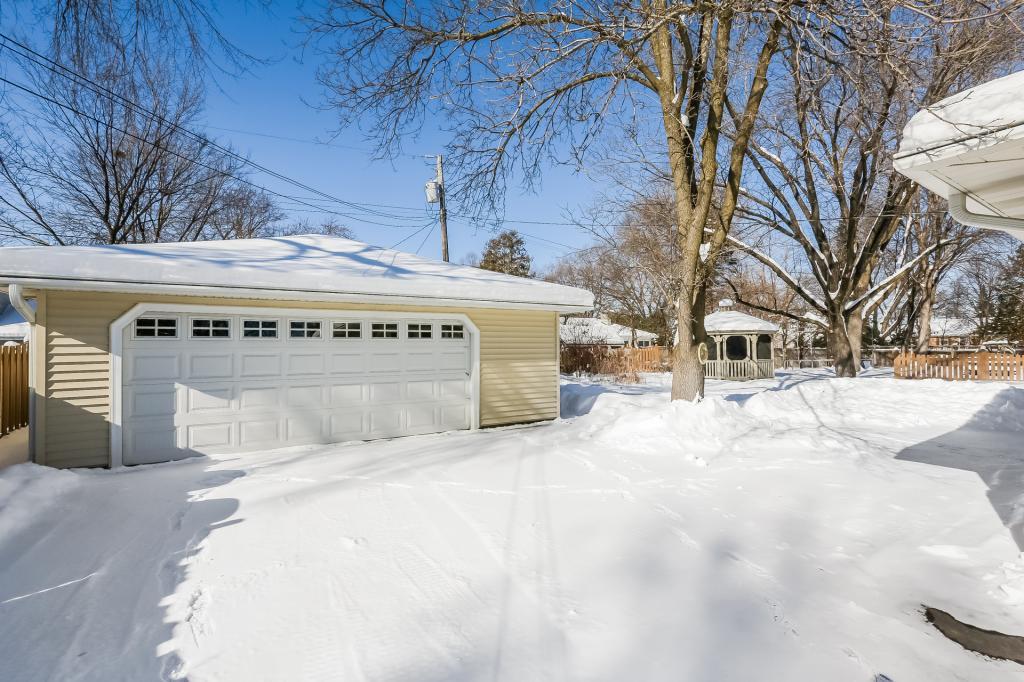 10 Homedale Road Hopkins, MN 55343 - Photo 17 of 19 Gallery Image 17