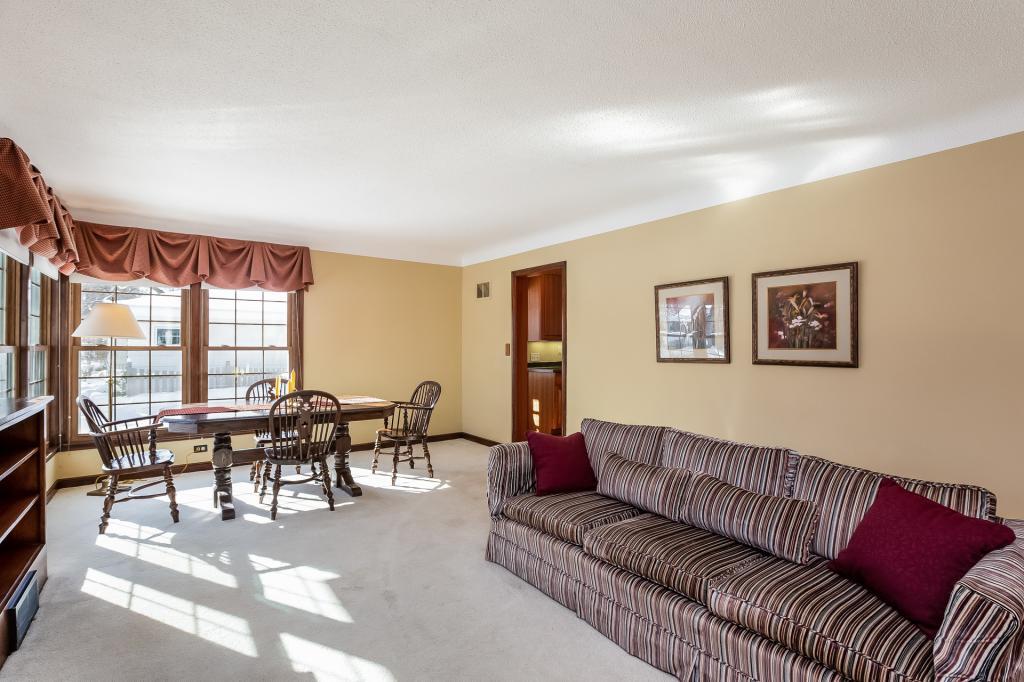 10 Homedale Road Hopkins, MN 55343 - Photo 6 of 19 Gallery Image 6