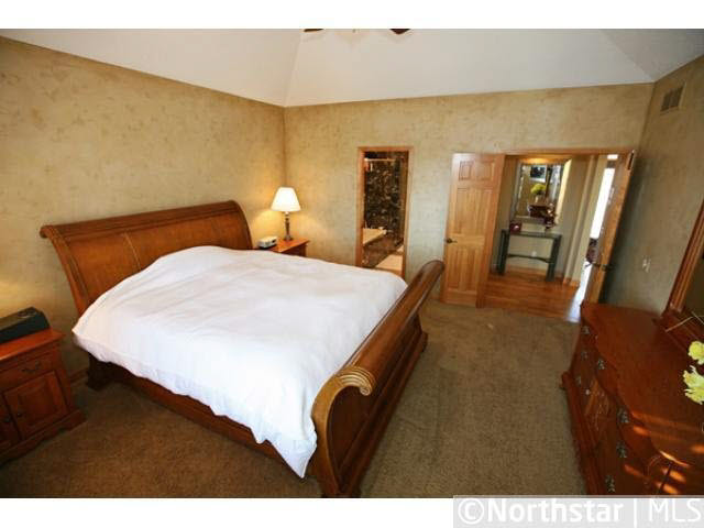 8 White Pine Road North Oaks, MN 55127 - Photo 8 of 17