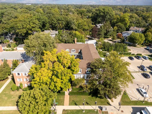 $205,000 | 2135 Central Street, Unit 3W, Evanston, IL 60201